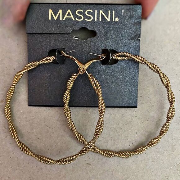 3 for $25✨ Twist Gold Hoop Earrings - Picture 1 of 6